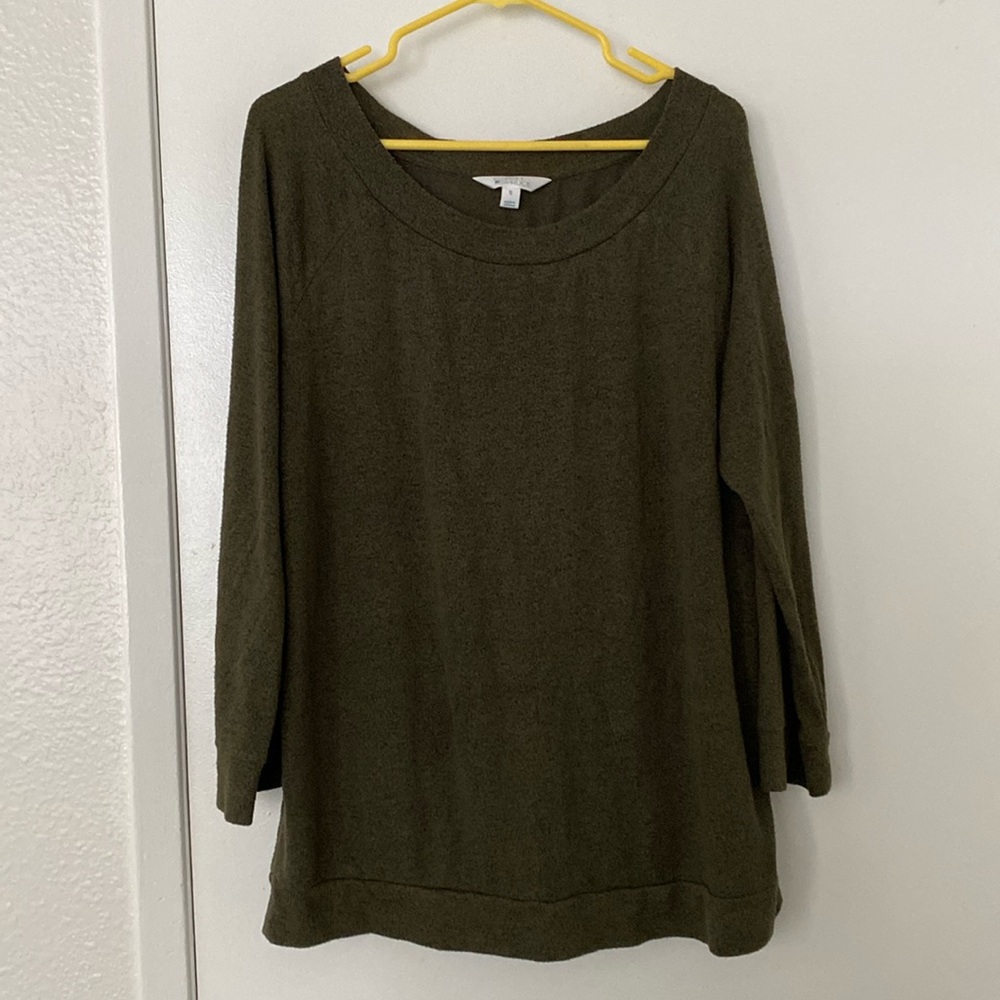 market & spruce olive green long sleeve knit top